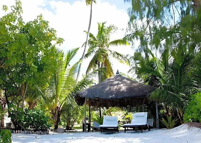 Hotel Du Voyageur Grand Anse (Praslin)